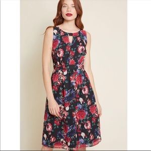 Modcloth Print Dress Chiffon Flaunts Needs Floral Rose Black Red Small Pockets